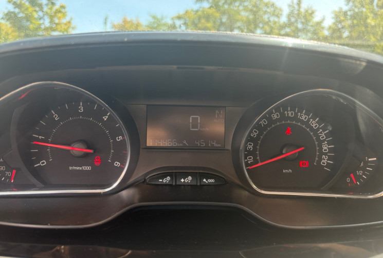 Peugeot 208 1.4 HDI 