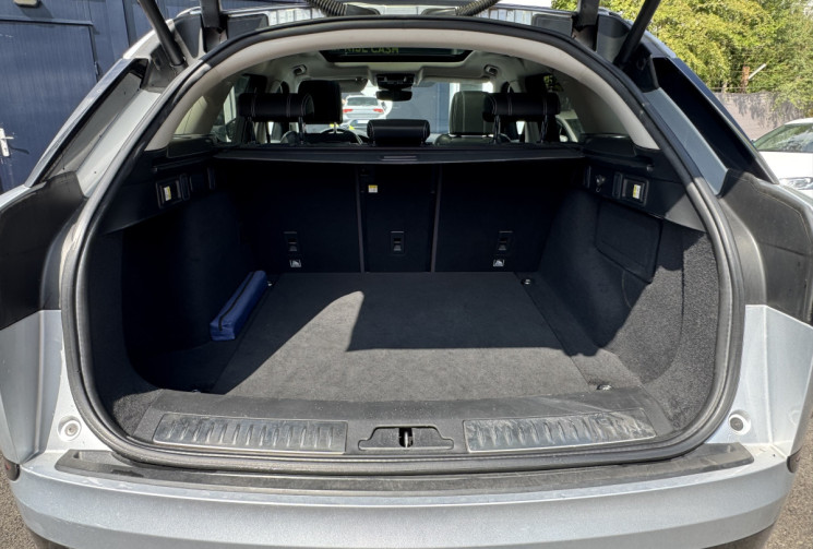 Land-Rover Range Rover Velar Range Rover Velar 3.0 V6 300 ch 2ème main / 77900km / 2017 / TVA / Toit
