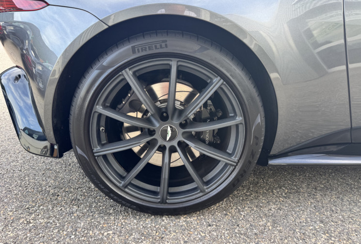 Aston Martin VANTAGE coupe 4.0 510 ch magnetic silver jantes 20 pouces