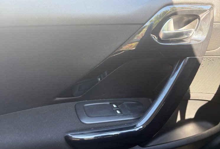 Peugeot 208 1.4 HDI 68CH
