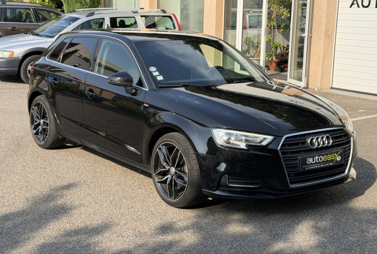 Audi A3 SPORTBACK 1.5 TFSI 150 ch S-Line / Apple Carplay & Android Auto