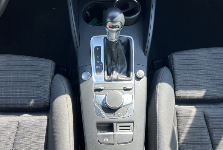 Audi A3 Sportback 2.0 TDI 150 cv S-Tronic7 * Carplay * Caméra * Keyless * Entretien OK * Phase 2