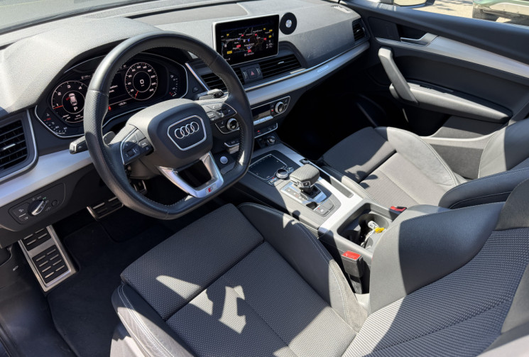 Audi Q5 40 TDI 190 ch S line quattro S tronic 7 / Etat excellent / Entretien AUDI / Attelage / TO