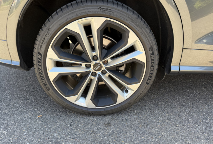 Audi Q5 40 TDI 190 ch S line quattro S tronic 7 / Etat excellent / Entretien AUDI / Attelage / TO