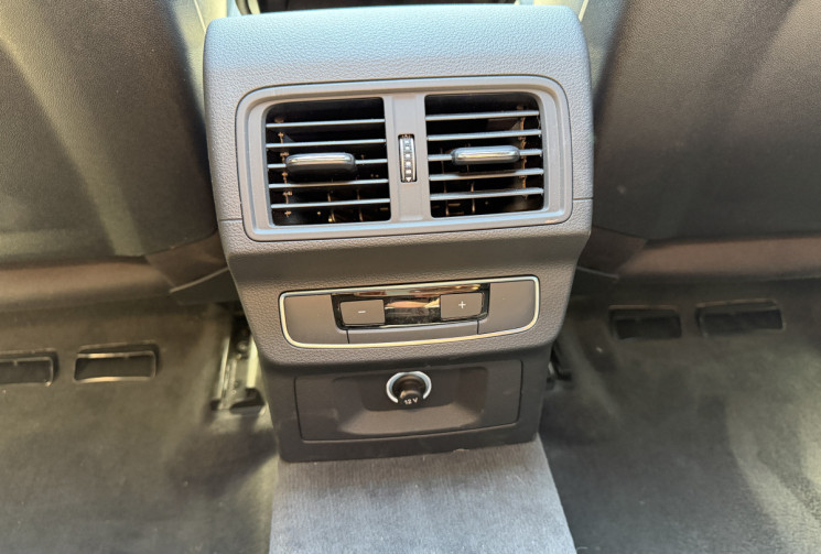 Audi Q5 40 TDI 190 ch S line quattro S tronic 7 / Etat excellent / Entretien AUDI / Attelage / TO