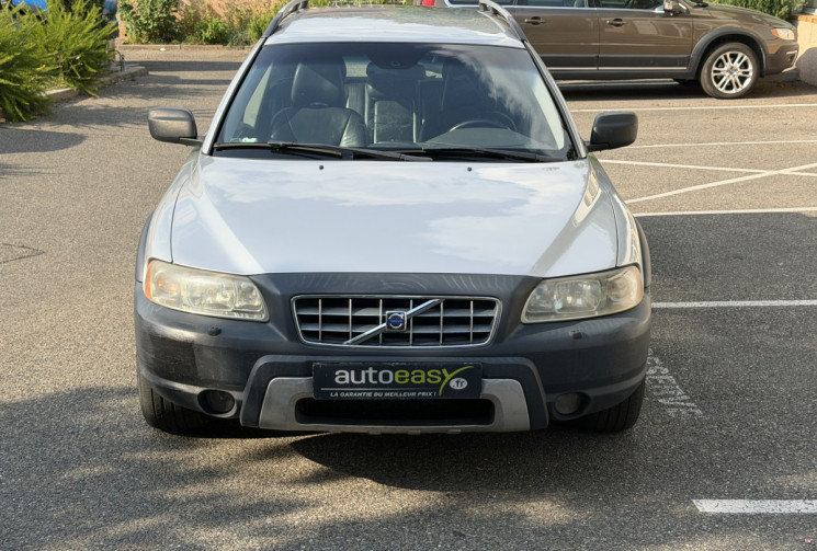 Volvo XC70 D5 Cross Country 185 ch / BVA / Attelage / Cabine Arrière / Vendu en l'état