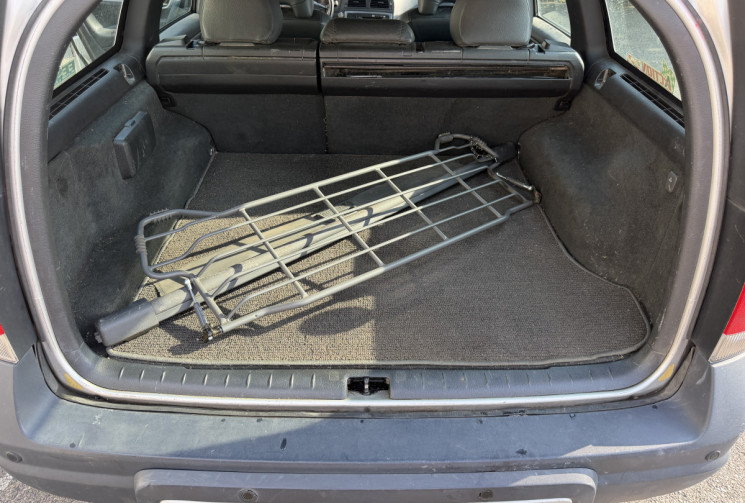 Volvo XC70 D5 Cross Country 185 ch / BVA / Attelage / Cabine Arrière / Vendu en l'état