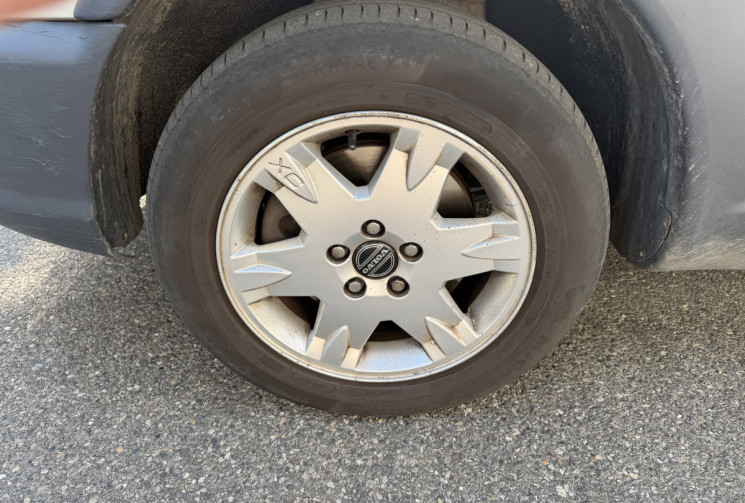Volvo XC70 D5 Cross Country 185 ch / BVA / Attelage / Cabine Arrière / Vendu en l'état
