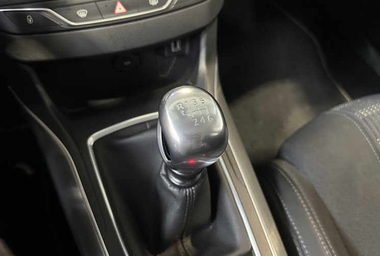 Peugeot 308 1.2 Puretech 130 ch Allure / Courroie à jour / Garantie 10 ans