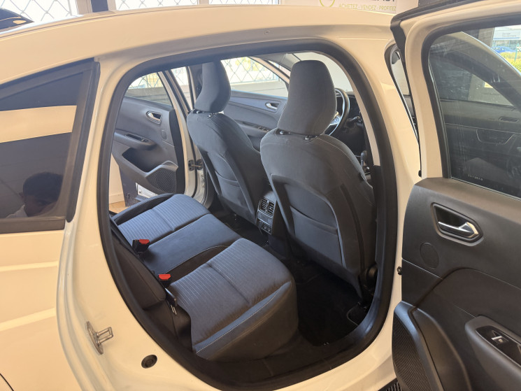 Renault Arkana  E-TECH 1.6 145 HYBRID / BOITE AUTO / BUISNESS