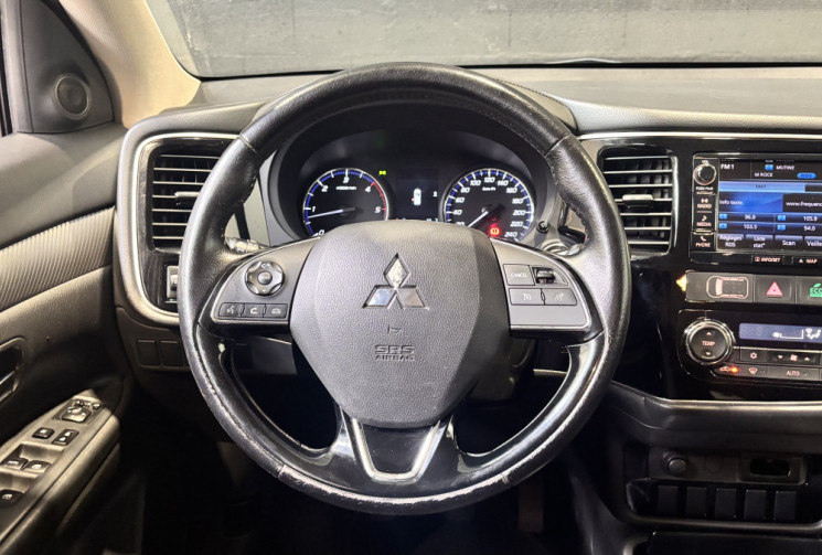Mitsubishi OUTLANDER 2.2 DI-D 150ch Intense Navi 2WD 5 places