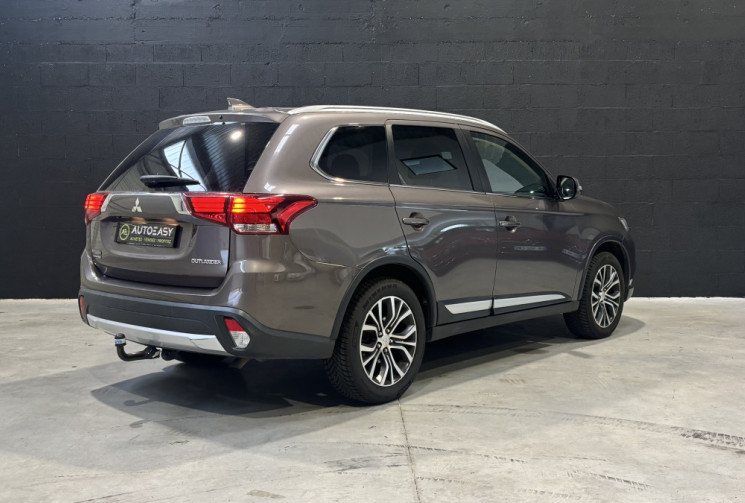 Mitsubishi OUTLANDER 2.2 DI-D 150ch Intense Navi 2WD 5 places