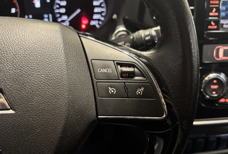 Mitsubishi OUTLANDER 2.2 DI-D 150ch Intense Navi 2WD 5 places