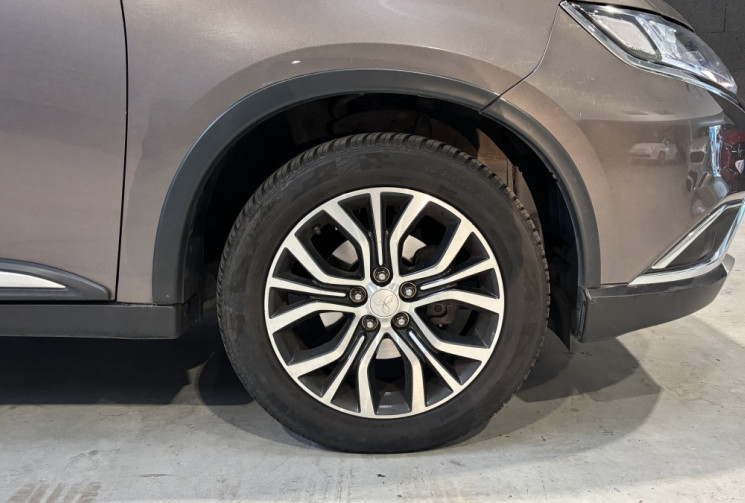 Mitsubishi OUTLANDER 2.2 DI-D 150ch Intense Navi 2WD 5 places