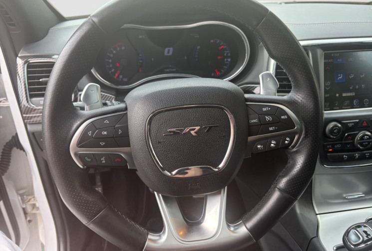 Jeep GRAND CHEROKEE 6.4 HEMI V8
