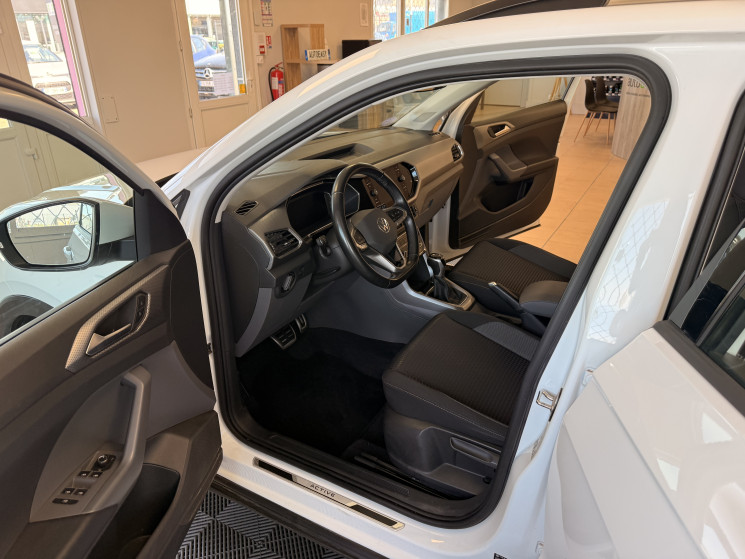 Volkswagen T-Cross 1.0 TSI 12V DSG7 110 / ACTIVE 