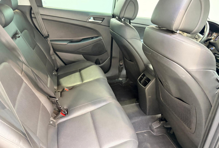 Hyundai Tucson EXECUTIVE-1.7 CRDi -TOIT OUVRANT- 141CV- 2WD -FULL OPTIONS-FULL ENTRETIEN 