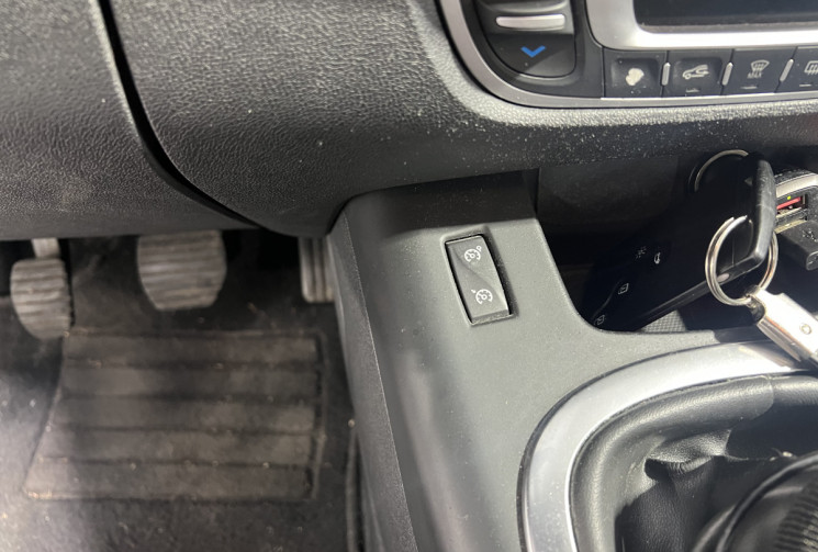 Renault Scénic 1.5 dci 110 DYNAMIQUE / Courroie neuve