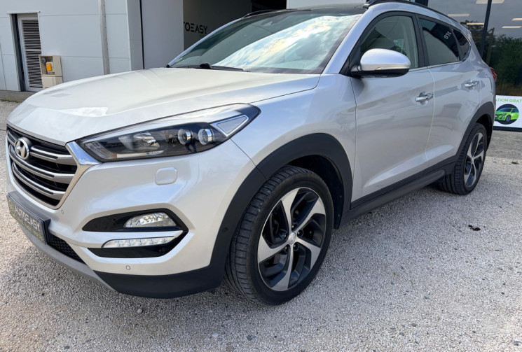 Hyundai Tucson EXECUTIVE-1.7 CRDi -TOIT OUVRANT- 141CV- 2WD -FULL OPTIONS-FULL ENTRETIEN 