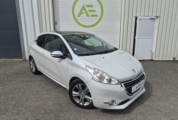 Peugeot 208 I 1.6 VTi 120 CV ALLURE * CARPLAY * CLIMATISATION * TOIT PANORAMIQUE * CARNET COMPLET 