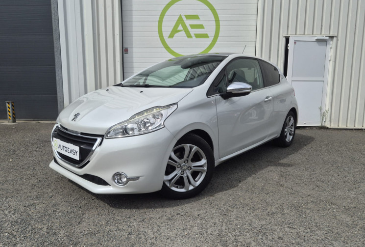 Peugeot 208 I 1.6 VTi 120 CV ALLURE * CARPLAY * CLIMATISATION * TOIT PANORAMIQUE * CARNET COMPLET 