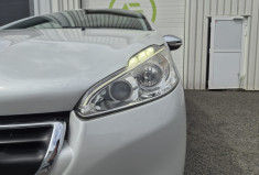 Peugeot 208 I 1.6 VTi 120 CV ALLURE * CARPLAY * CLIMATISATION * TOIT PANORAMIQUE * CARNET COMPLET 
