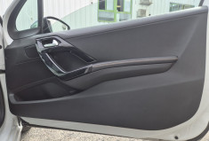 Peugeot 208 I 1.6 VTi 120 CV ALLURE * CARPLAY * CLIMATISATION * TOIT PANORAMIQUE * CARNET COMPLET 
