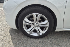 Peugeot 208 I 1.6 VTi 120 CV ALLURE * CARPLAY * CLIMATISATION * TOIT PANORAMIQUE * CARNET COMPLET 