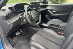 Peugeot 208 130ch EAT8 GT - ENTRETIEN A JOUR - CAMERA DE RECUL - CARPLAY - TOIT PANORAMIQUE 