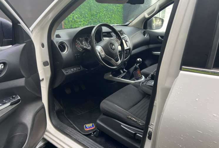 Renault Alaskan  2.3 dCi 16V Pickup double cabine 4x4 190 cv
