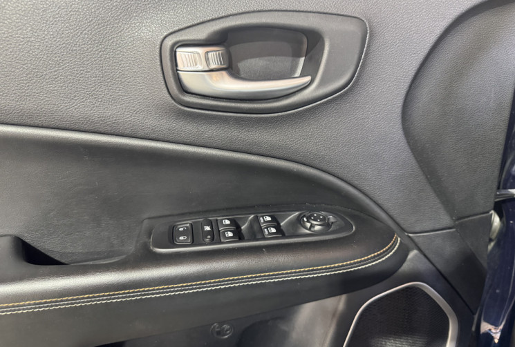 Jeep Compass II GARANTIE 1 AN 1.4 16V Turbo 2WD 140 cv