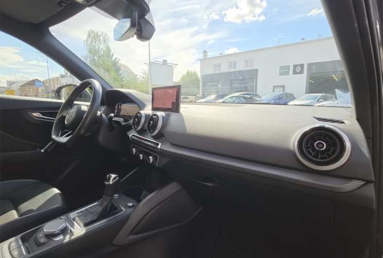 Audi Q2 35 TFSI 150 ch S line S tronic 7 Toit ouvrant virtual cockpit 