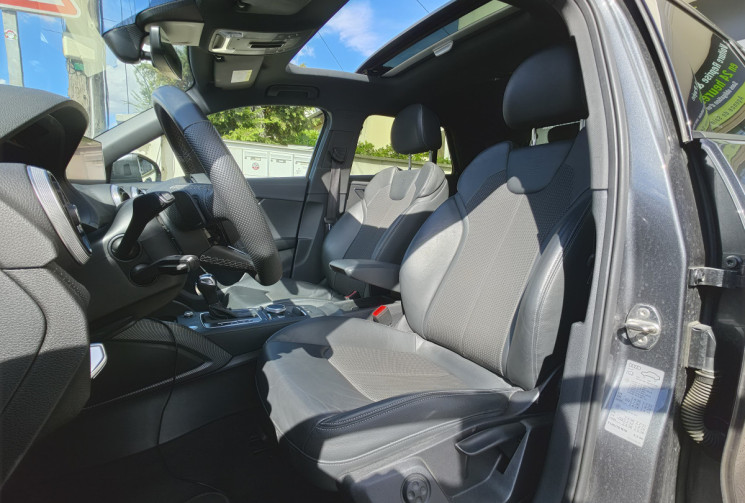 Audi Q2 35 TFSI 150 ch S line S tronic 7 Toit ouvrant virtual cockpit 
