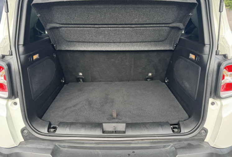 Jeep Renegade Jeep / Régulateur de vitesse / attelage / cuir 