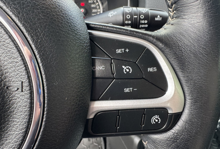 Jeep Renegade Jeep / Régulateur de vitesse / attelage / cuir 
