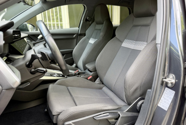 Audi A3 SPORTBACK 40 TFSI-e 204 Design S-Tronic 6 / Rechargeable / CarPlay / Sièges chaufs / Caméra 