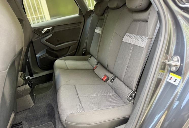 Audi A3 SPORTBACK 40 TFSI-e 204 Design S-Tronic 6 / Rechargeable / CarPlay / Sièges chaufs / Caméra 