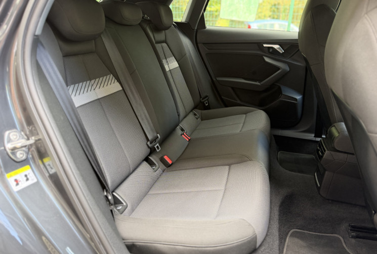 Audi A3 SPORTBACK 40 TFSI-e 204 Design S-Tronic 6 / Rechargeable / CarPlay / Sièges chaufs / Caméra 