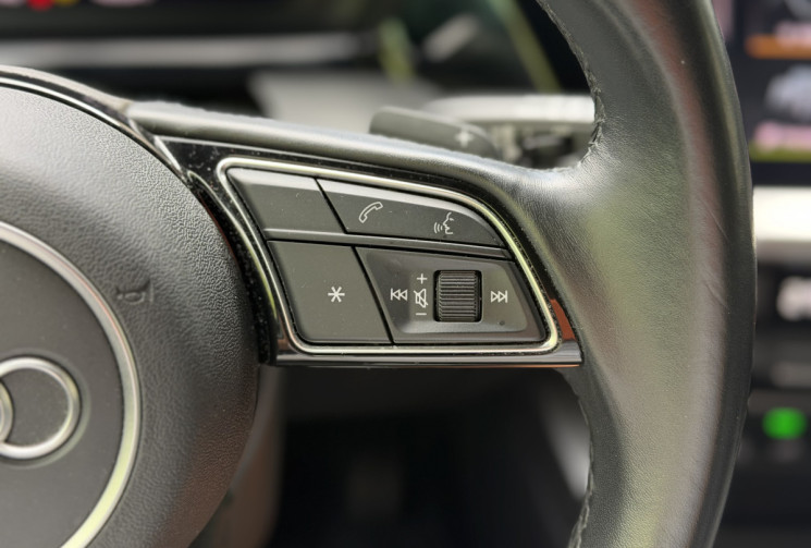 Audi A3 SPORTBACK 40 TFSI-e 204 Design S-Tronic 6 / Rechargeable / CarPlay / Sièges chaufs / Caméra 