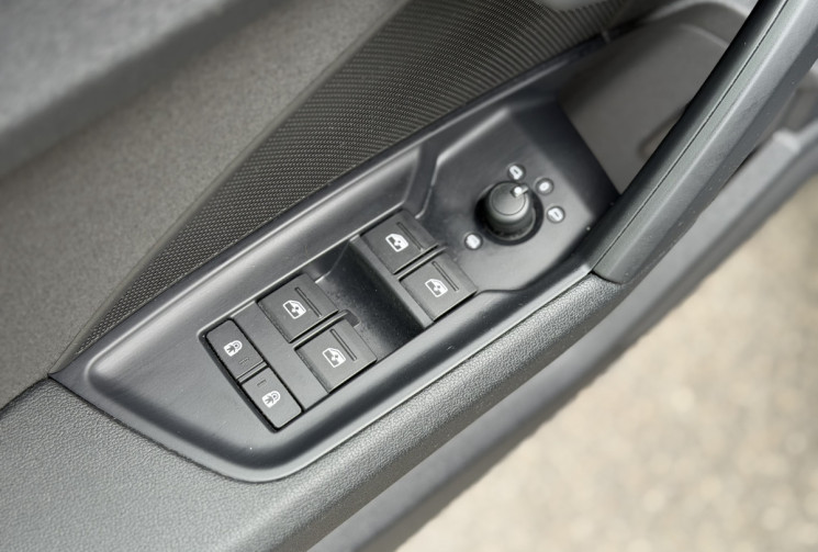 Audi A3 SPORTBACK 40 TFSI-e 204 Design S-Tronic 6 / Rechargeable / CarPlay / Sièges chaufs / Caméra 