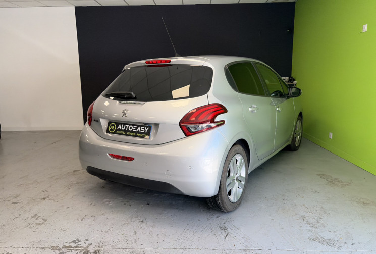 Peugeot 208 1.2 82 CH STYLE DISTRIBUTION OK