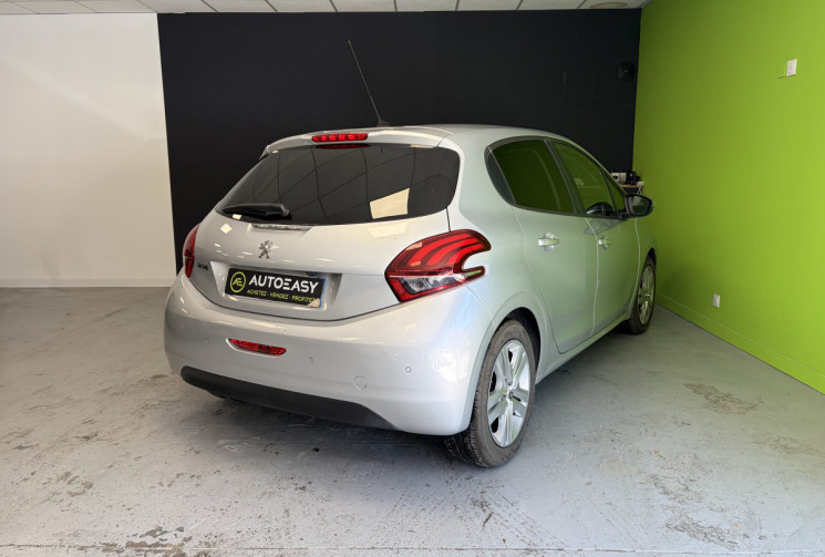 Peugeot 208 1.2 82 CH STYLE DISTRIBUTION OK