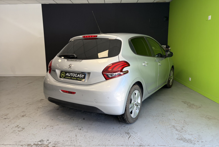 Peugeot 208 1.2 82 CH STYLE DISTRIBUTION OK