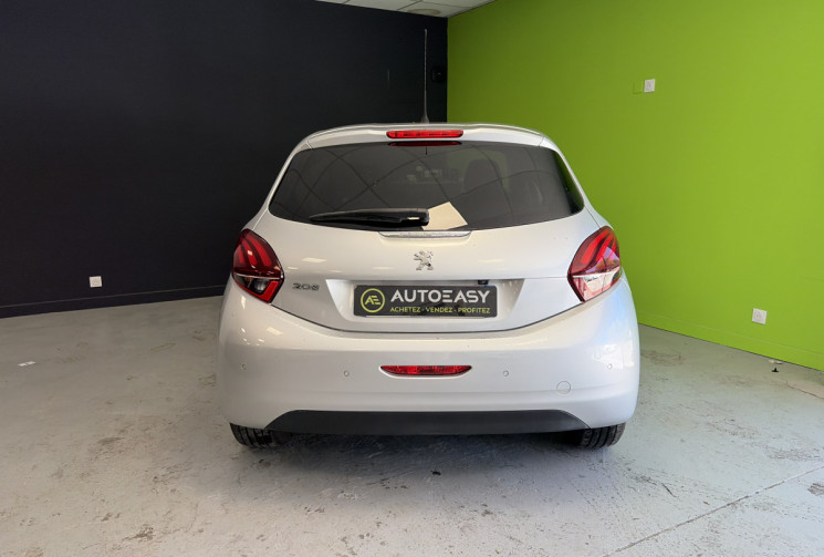 Peugeot 208 1.2 82 CH STYLE DISTRIBUTION OK