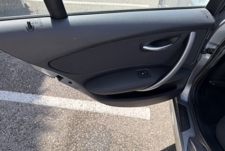 BMW Série 1 116i 122 ch Confort 5p