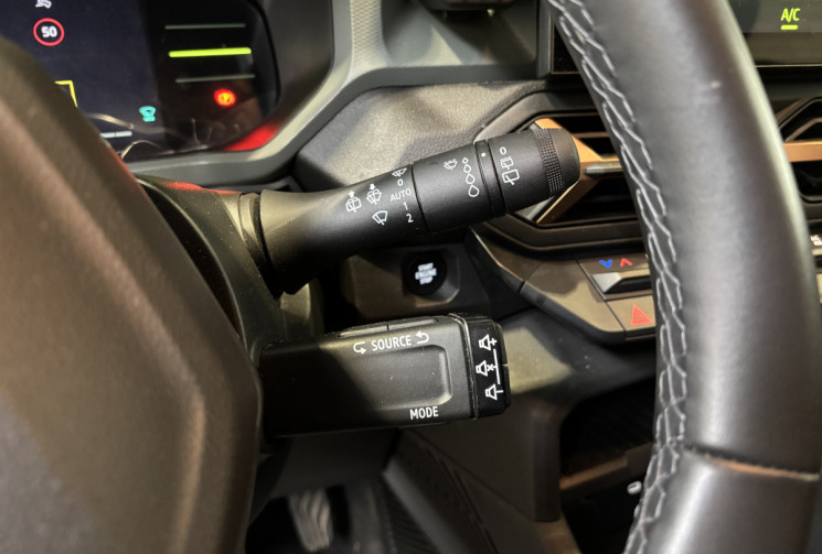 Dacia Duster 1.6 16V 141 Hybrid 94 ch Boîte automatique / Extreme, 1re main / suivi Dacia