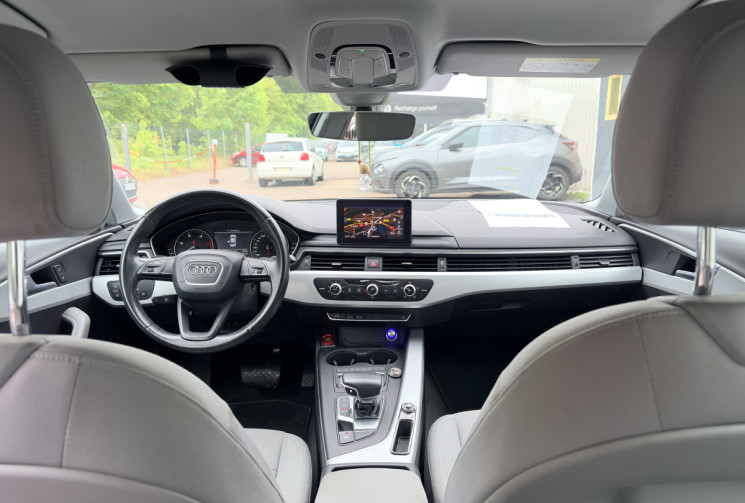 Audi A4 Limousine 2.0 TDI 150 ch Business Line -Apple Carplay-Entretiens OK-Garantie 12 Mois