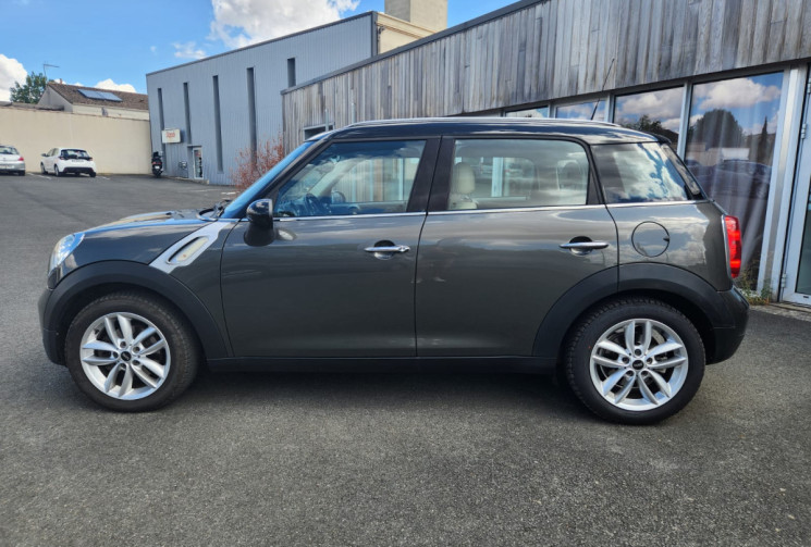 Mini Cooper  2 (R60) COUNTRYMAN 2.0 D 112 /BOITE AUTOMATIQUE /  BUSINESS TRIP / TRÉS BON ÉTAT 