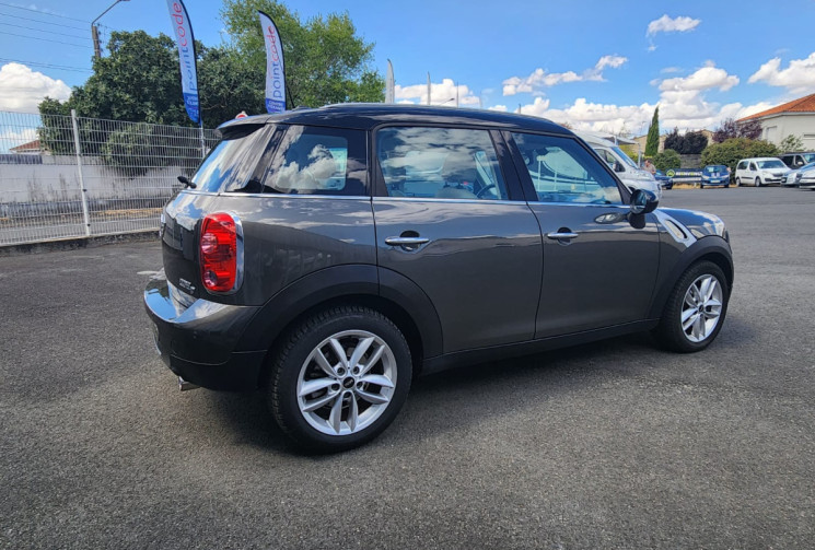 Mini Cooper  2 (R60) COUNTRYMAN 2.0 D 112 /BOITE AUTOMATIQUE /  BUSINESS TRIP / TRÉS BON ÉTAT 