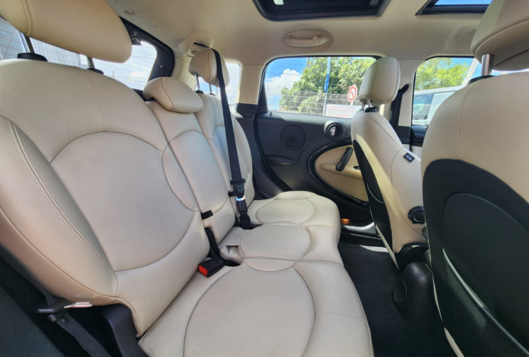 Mini Cooper  2 (R60) COUNTRYMAN 2.0 D 112 /BOITE AUTOMATIQUE /  BUSINESS TRIP / TRÉS BON ÉTAT 